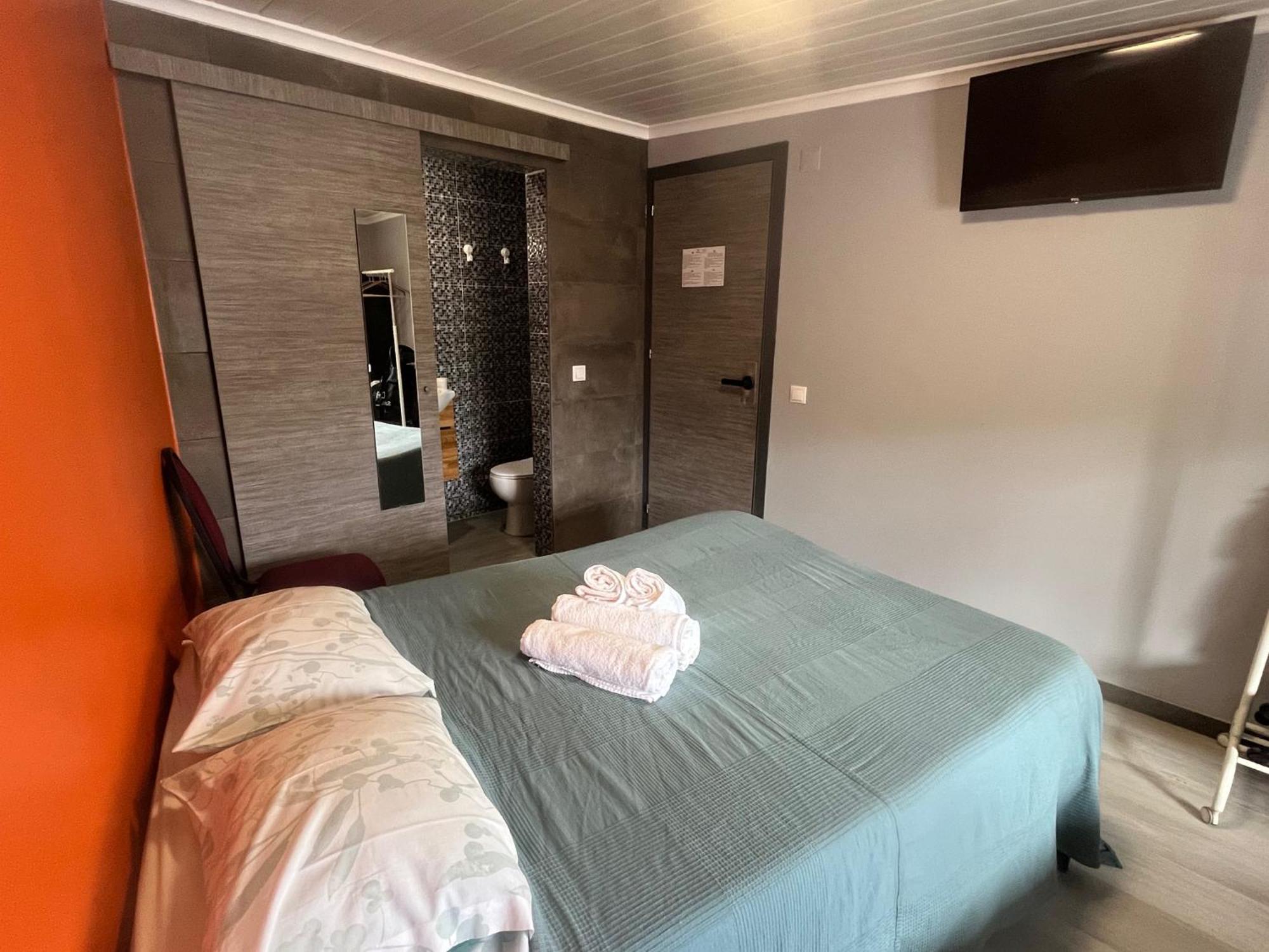 Sun House - Near Sintra - Kitchen - Poolアパートメント エクステリア 写真
