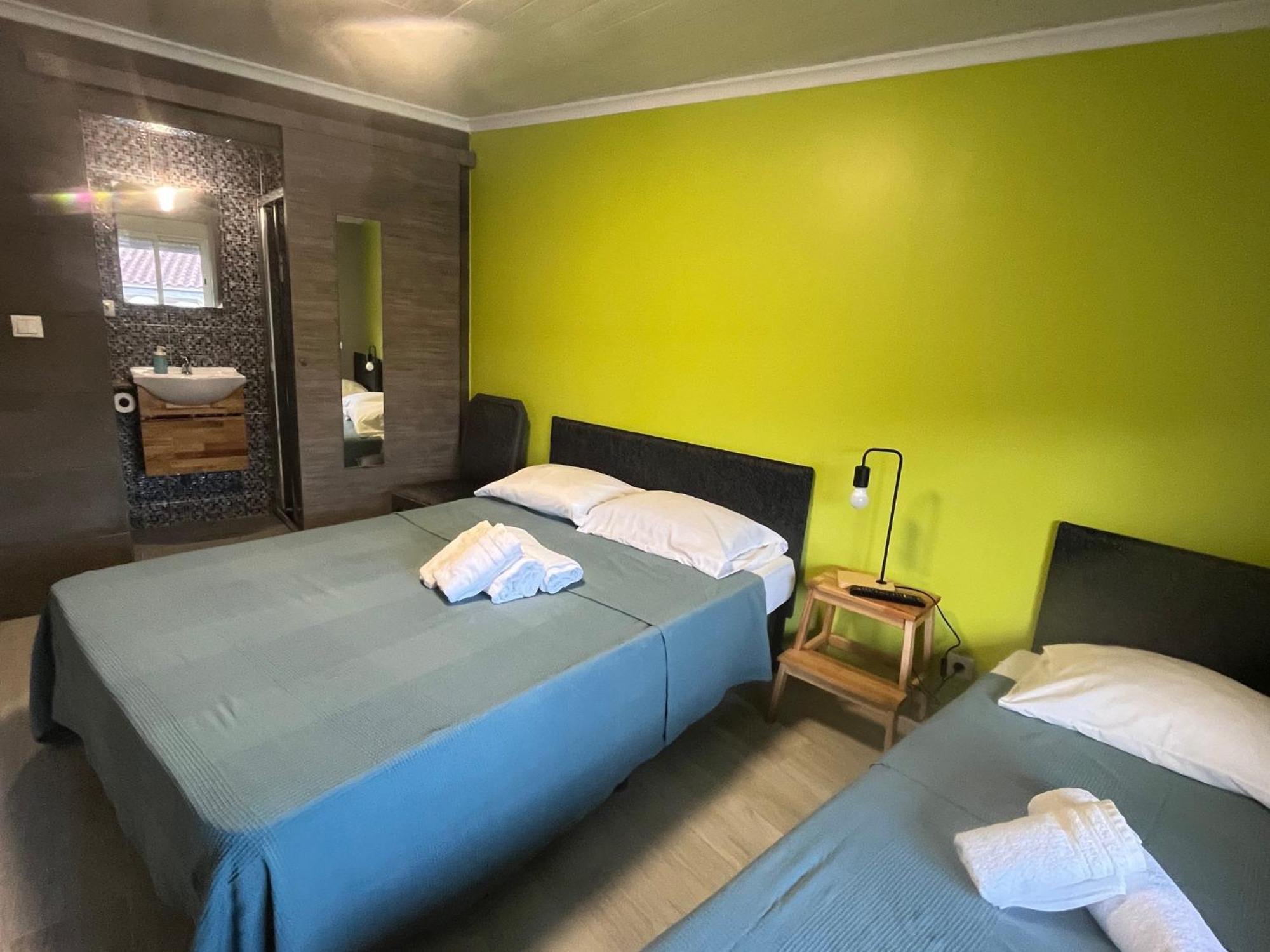 Sun House - Near Sintra - Kitchen - Poolアパートメント エクステリア 写真